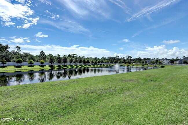 Building Photo - 92 Silver Fern Dr