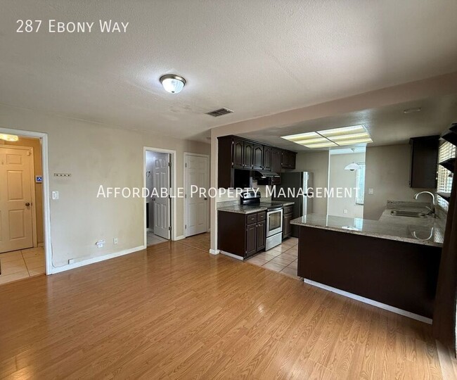 Building Photo - 287 Ebony Way