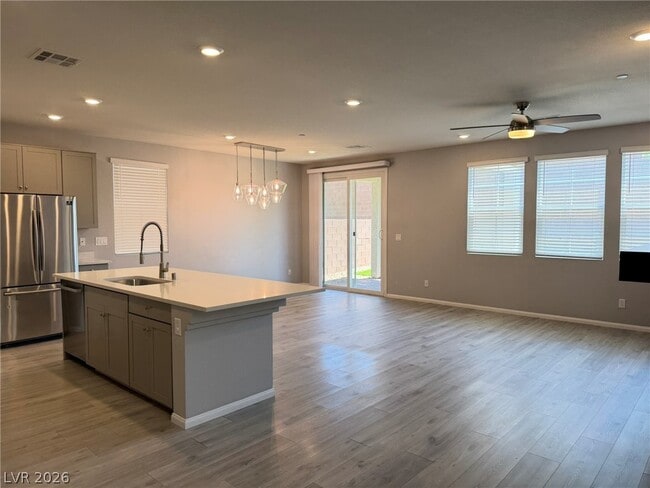 Building Photo - 3025 Gravino Ave