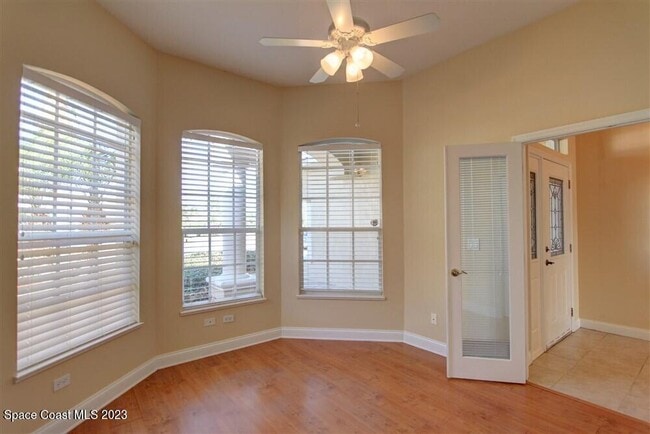 Building Photo - 1175 Clubhouse Dr