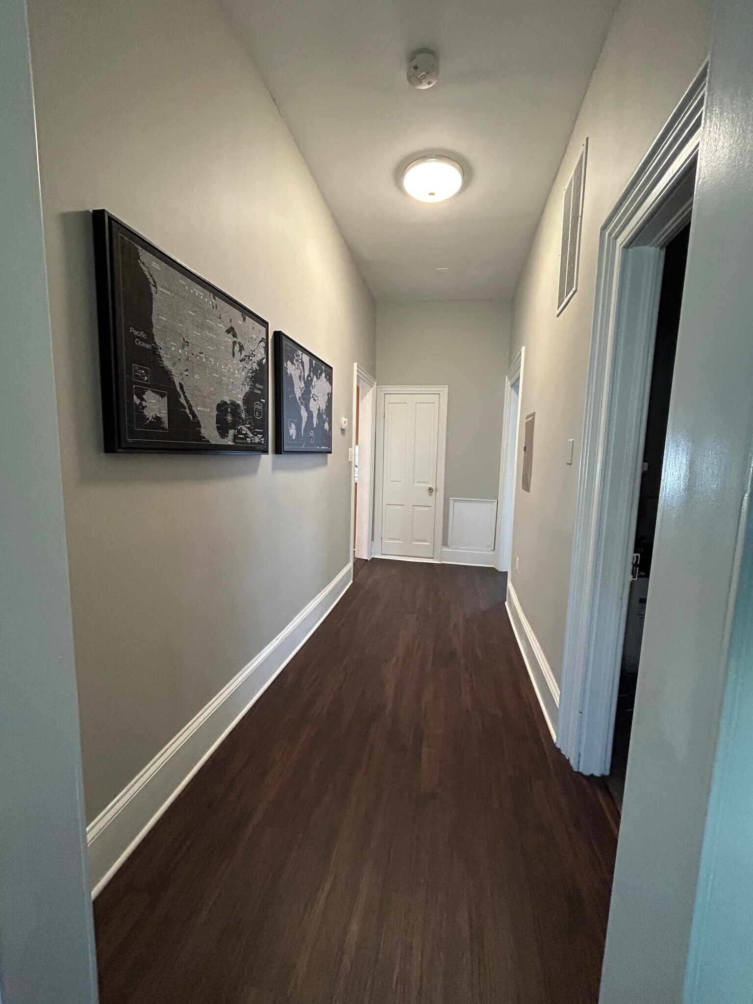 Building Photo - 212 W Montgomery Ave