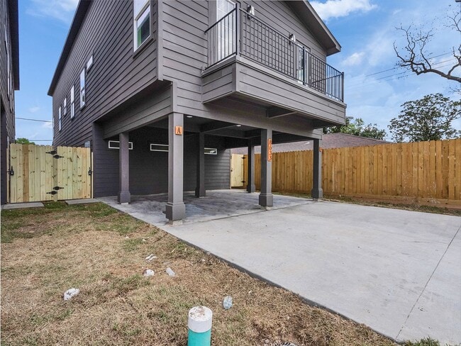 Building Photo - Modern 3BR Duplex – New Construction in Houston