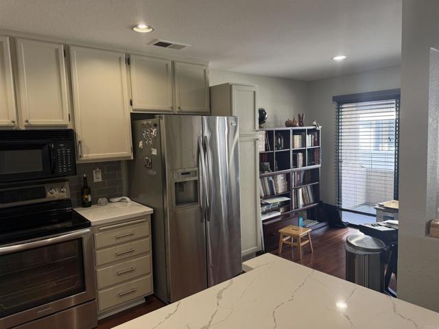 Building Photo - 4337 Nobel Dr