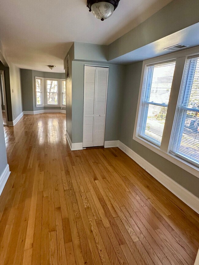 Building Photo - 1501 W Highland Ave