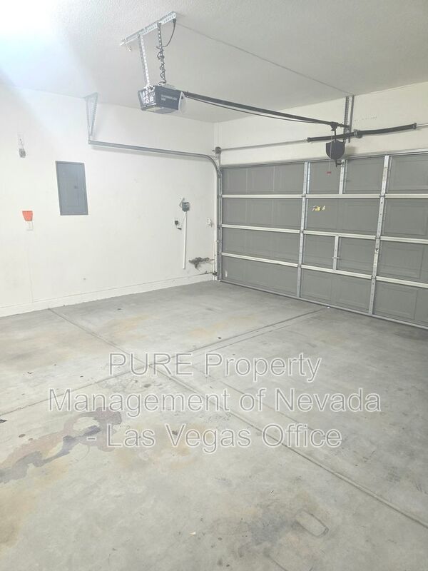 Building Photo - 9360 Fort Bayard Ave