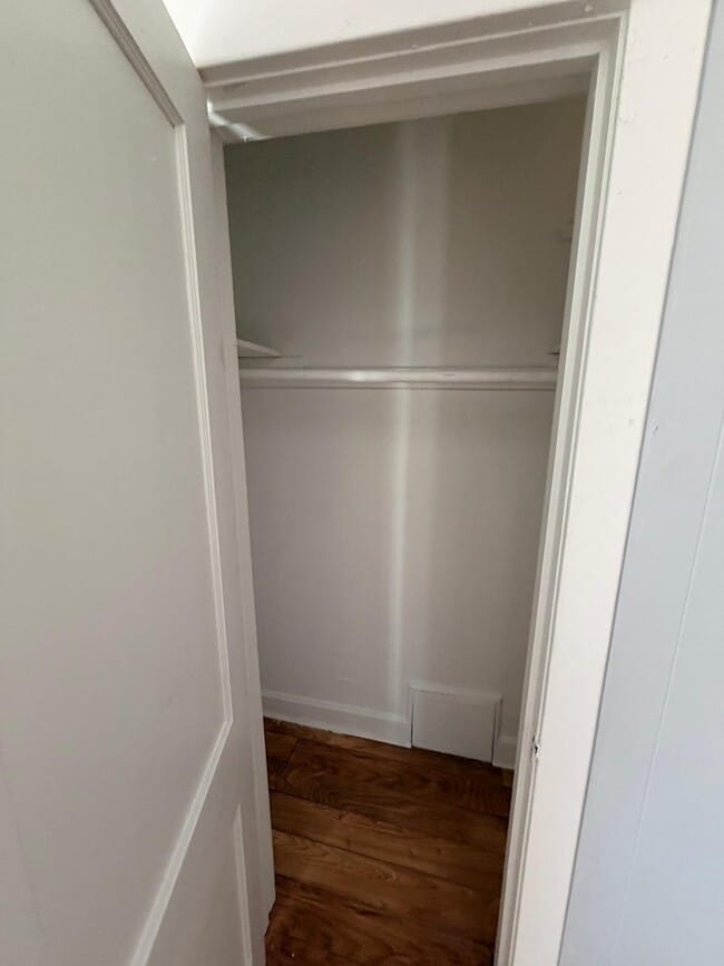 Building Photo - 7840 S Saginaw Ave