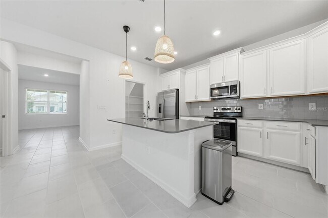 Building Photo - 6418 Limberpine Aly