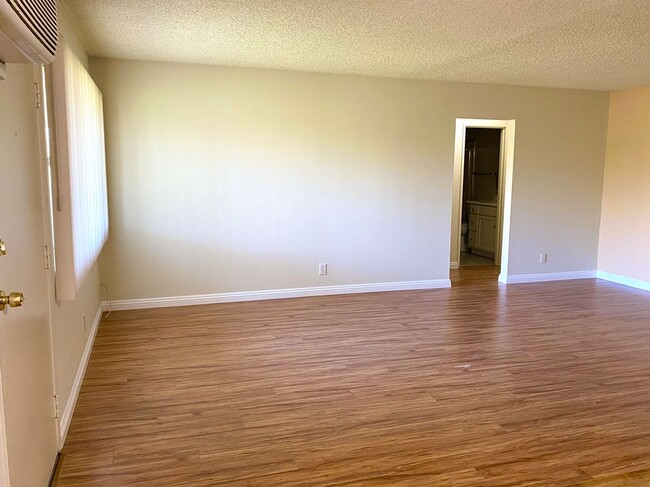 Building Photo - 5444 Sepulveda Blvd