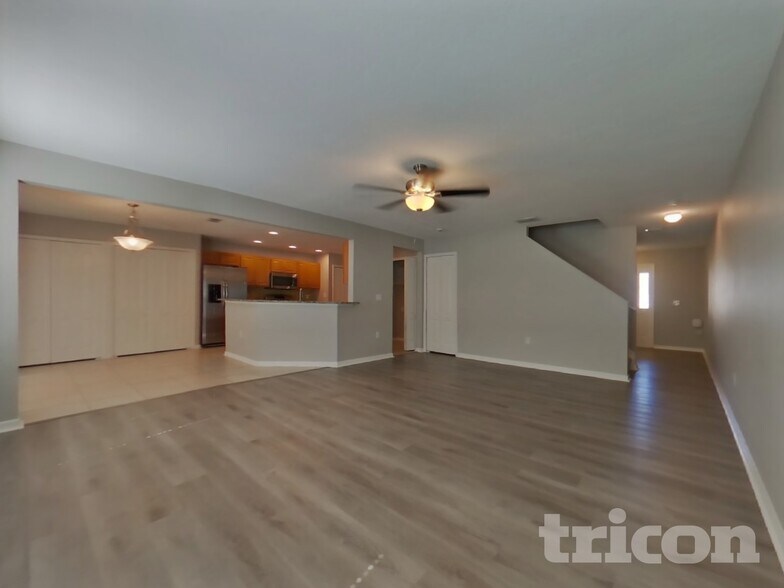 Building Photo - 3423 98th St E