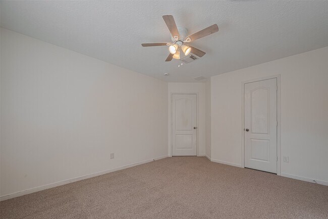 Building Photo - 31214 Windcrest Park Ln