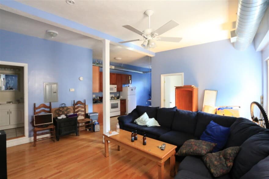 Building Photo - 205B Highland Ave