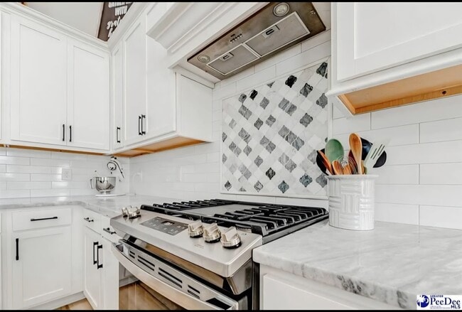 Building Photo - 4008 W Eagle St