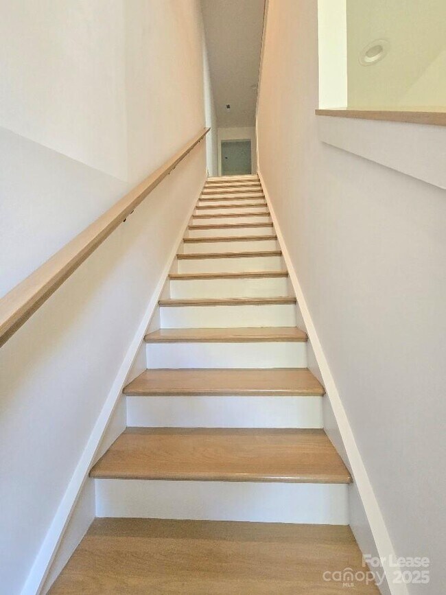 Building Photo - 511 Bowman Rd