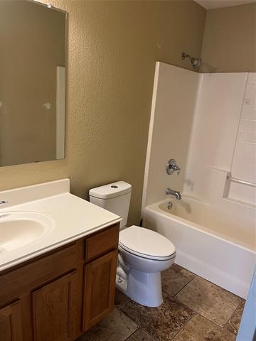 Building Photo - 4409 Padre Ct