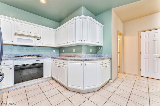 Building Photo - 9430 Laguna Niguel Dr