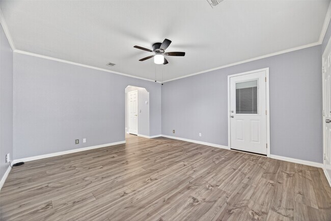 Building Photo - 21447 Sweet Grass Ln
