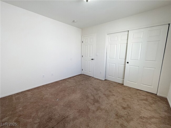 Building Photo - 1838 Versante Ave