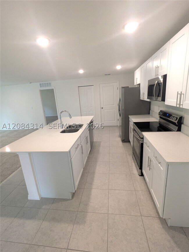 Building Photo - 1329 Biarritz St NW