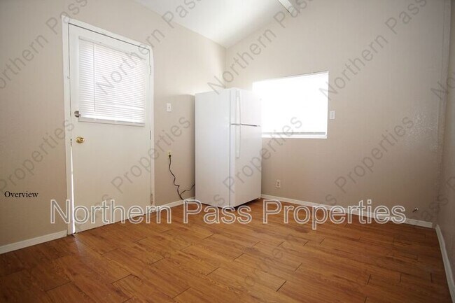 Building Photo - 1104 Myrtle