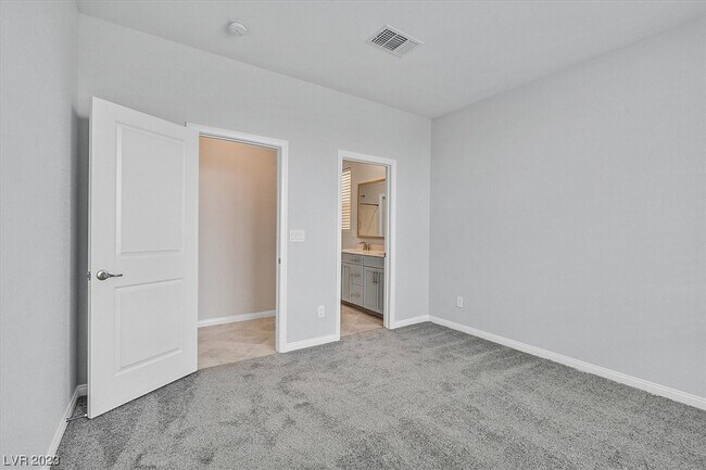 Building Photo - 2388 Bellinzona Pl