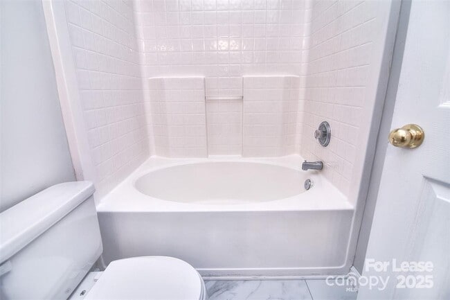 Building Photo - 8829 Gerren Ct