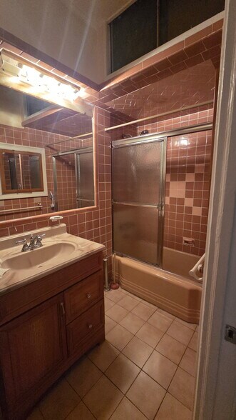 Bathroom - 650 54th St