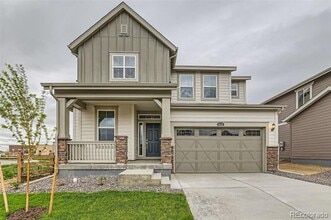 Building Photo - 4858 Astor Pl