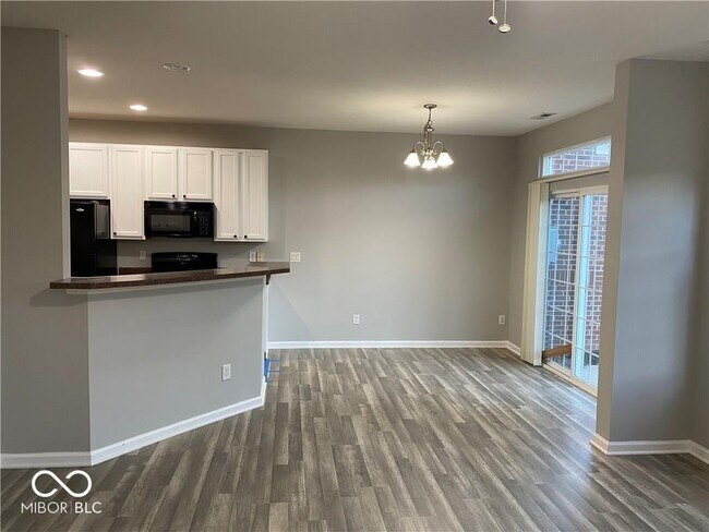 Building Photo - 5608 Castor Way