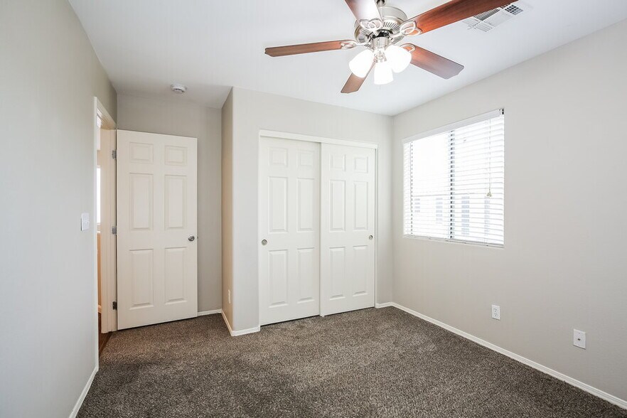 Building Photo - 977 Alfonso Ave