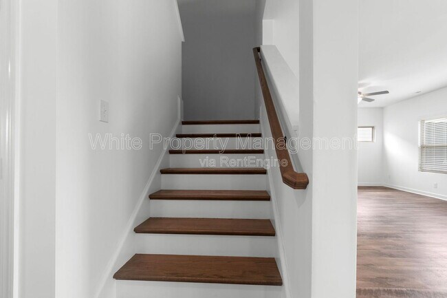 Building Photo - 4962 Durneigh Dr