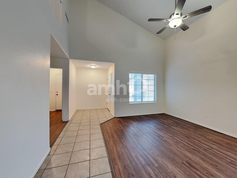 Building Photo - 33268 N Windmill Run