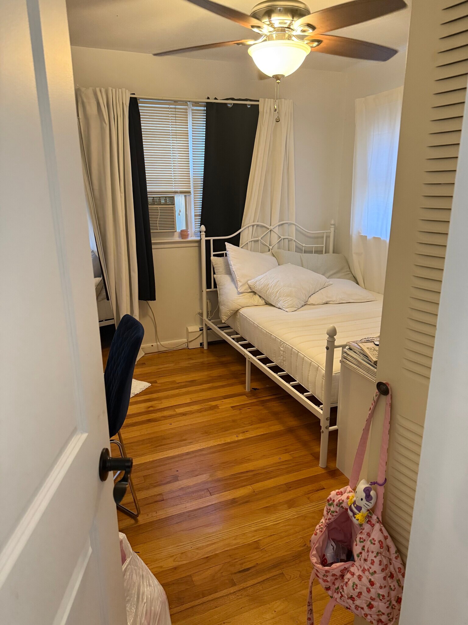 Bedroom 1 - 921 Milford Point Rd