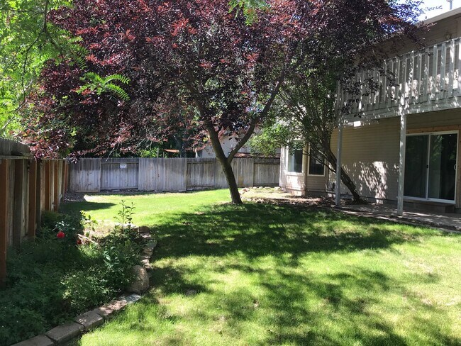 Building Photo - 4271 N Pennfield Pl