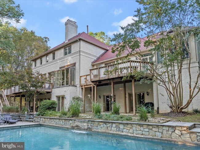 Building Photo - 1 Lake Potomac Ct