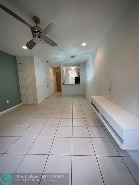 Building Photo - 8915 SW 18th St