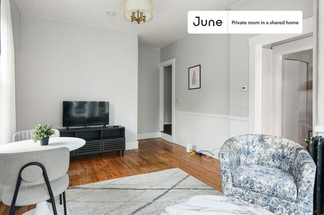 Building Photo - Room in Shared 4 bed/2.5 bath home