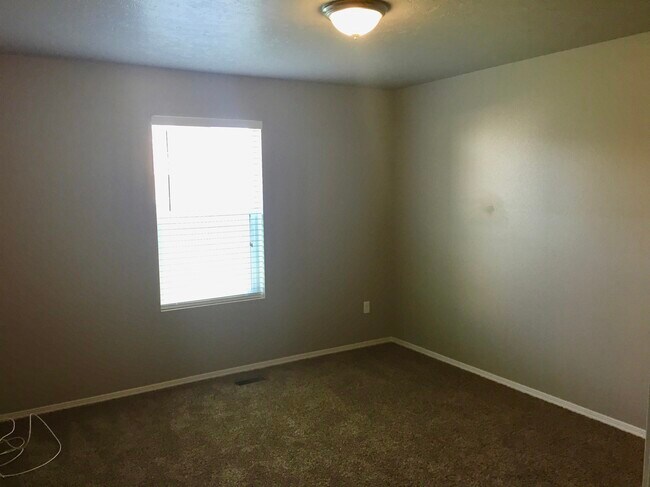 Building Photo - 3932 S Veneto Pl