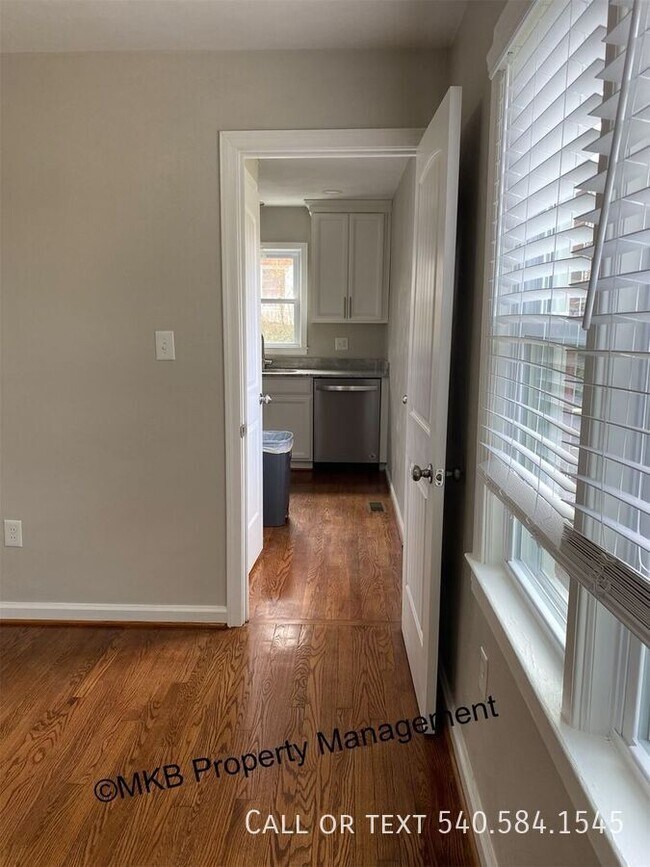 Building Photo - 3481 Richards Blvd