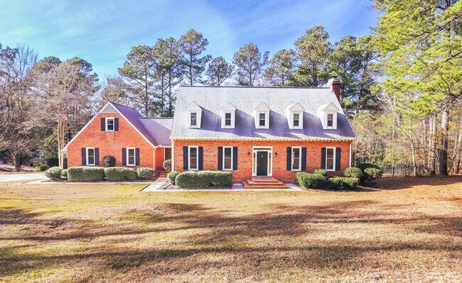 Building Photo - 809 Houndslake Dr