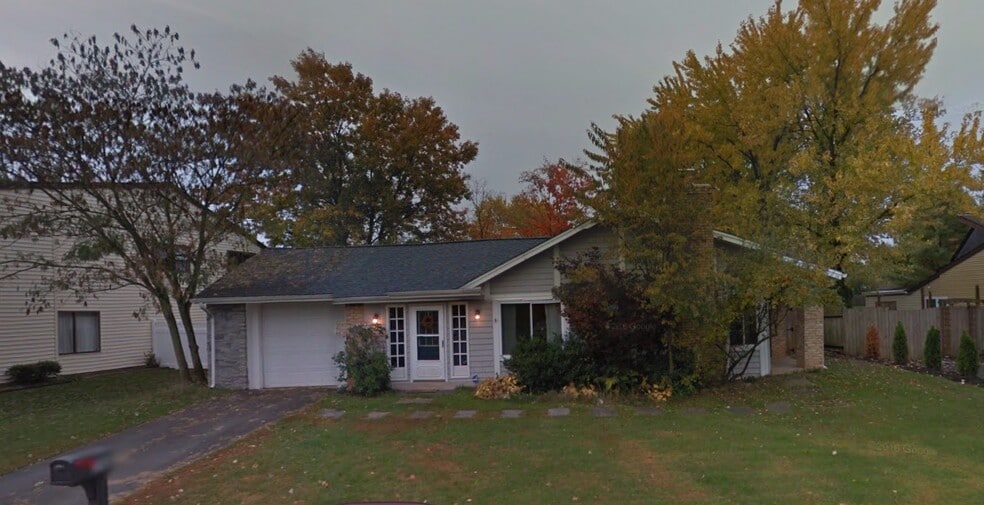 Front of house (in Fall) - 760 Sugarland Run Drive