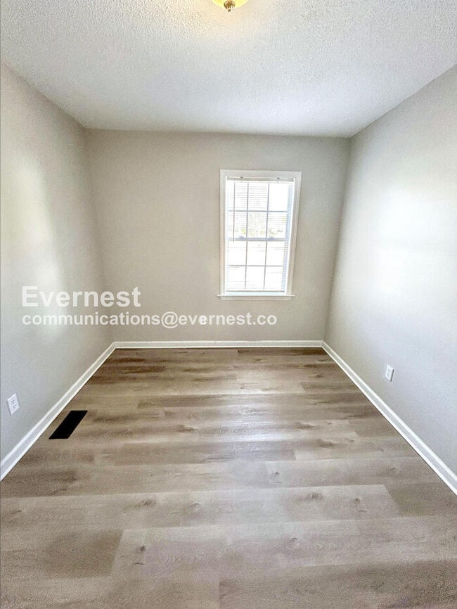 Building Photo - 4350 Wakeman Dr