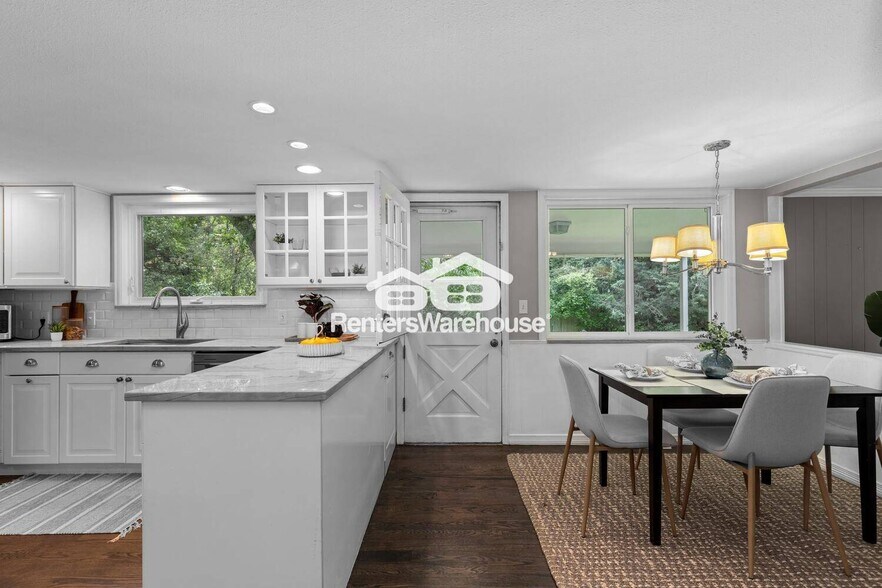 Building Photo - 3966 S Magnolia Way