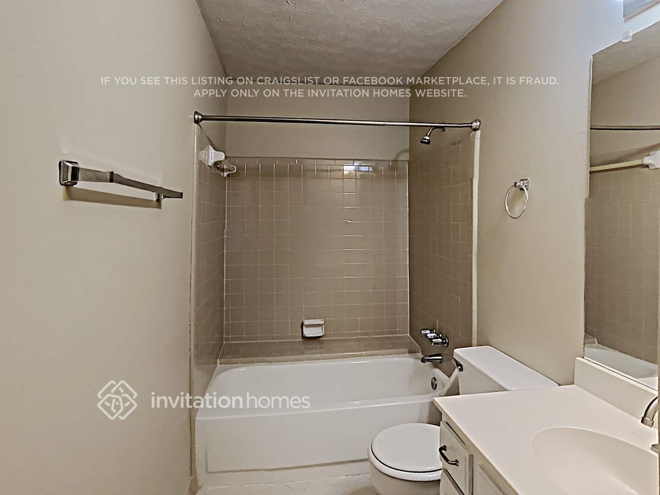 Building Photo - 4700 Jamerson Forest Cir