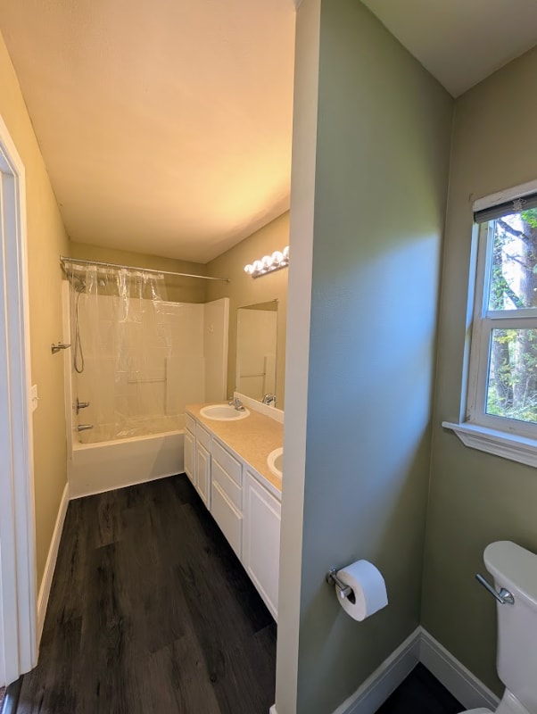 Building Photo - 200 Whispering Pine Pl