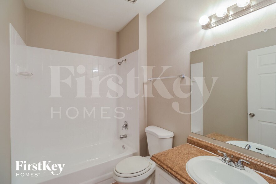 Building Photo - 111 Marsh St