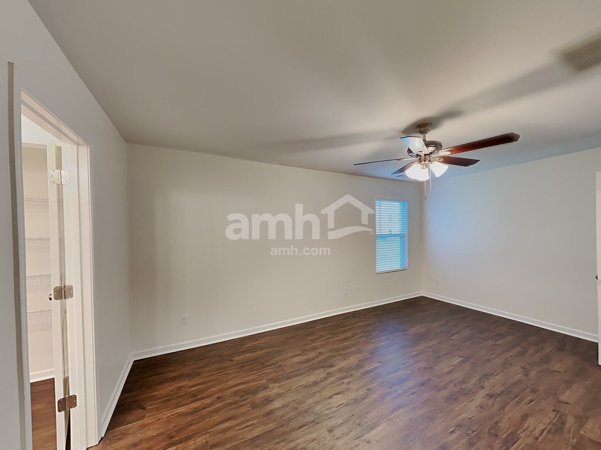 Building Photo - 296 Maxton Ave