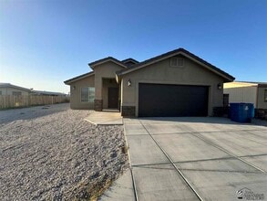 Building Photo - 13308 E 45th St