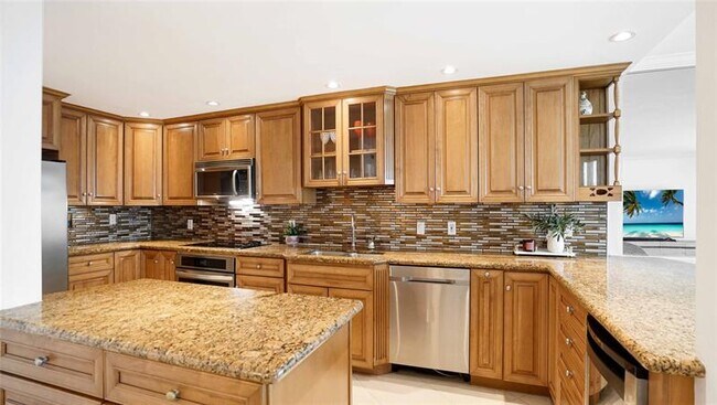 Building Photo - 3430 Galt Ocean Dr