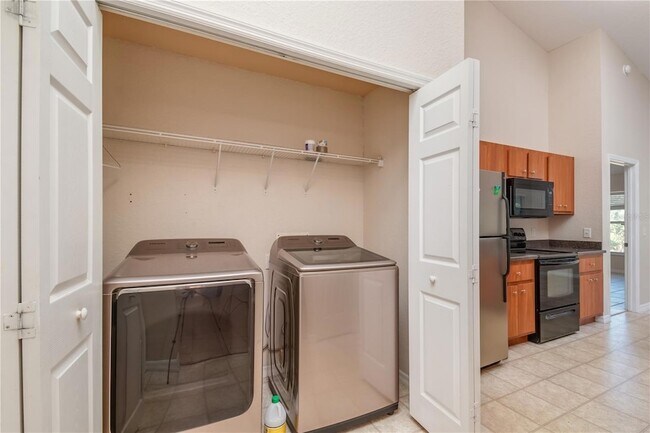 Building Photo - 6375 SW 63rd St