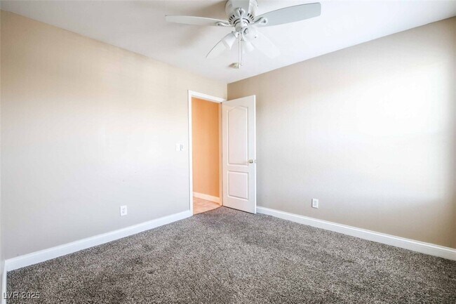 Building Photo - 9120 Ripple Ridge Ave